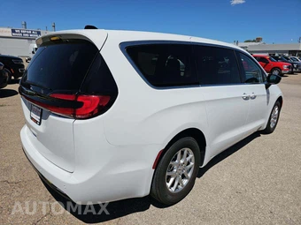 2024 Chrysler Pacifica Touring L 121.6" WB - miniatura 3