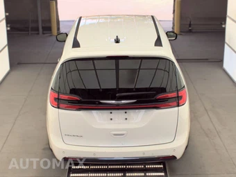 2024 Chrysler Pacifica Touring L 121.6" WB - miniatura 5