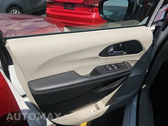 2024 Chrysler Pacifica Touring L 121.6" WB - miniatura 9