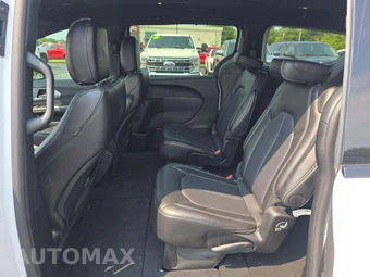 2024 Chrysler Pacifica Touring L 121.6" WB - miniatura 10