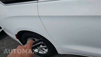 2024 Chrysler Pacifica Touring L 121.6" WB - miniatura 21