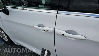 2024 Chrysler Pacifica Touring L 121.6" WB - miniatura 39