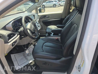 2024 Chrysler Pacifica Touring L 121.6" WB - miniatura 7