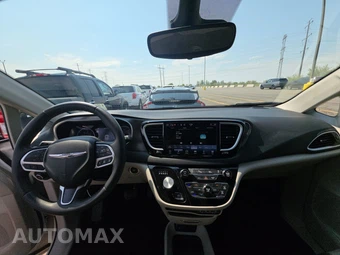 2024 Chrysler Pacifica Touring L 121.6" WB - miniatura 11