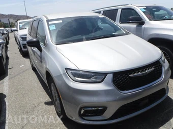 2024 Chrysler Pacifica Touring L 121.6" WB – miniatura 3