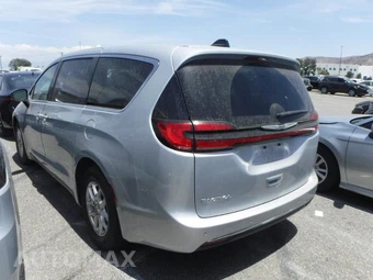 2024 Chrysler Pacifica Touring L 121.6" WB – miniatura 4