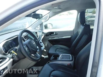 2024 Chrysler Pacifica Touring L 121.6" WB – miniatura 5