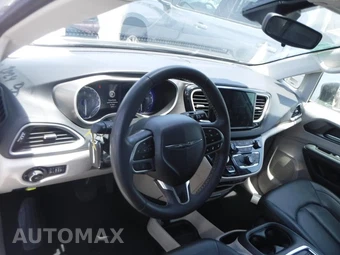2024 Chrysler Pacifica Touring L 121.6" WB – miniatura 6