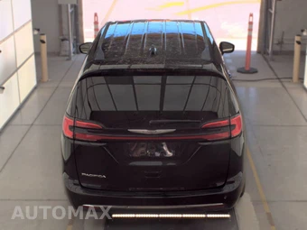 2024 Chrysler Pacifica Touring L 121.6" WB - miniatura 5