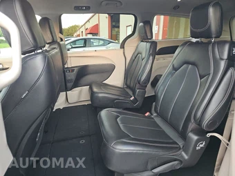 2024 Chrysler Pacifica Touring L 121.6" WB - miniatura 13