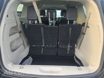 2024 Chrysler Pacifica Touring L 121.6" WB - miniatura 17