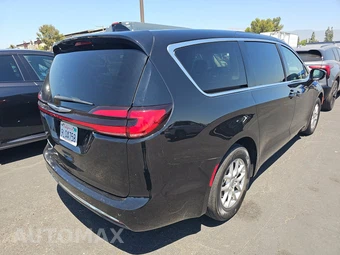 2024 Chrysler Pacifica Touring L 121.6" WB - miniatura 4