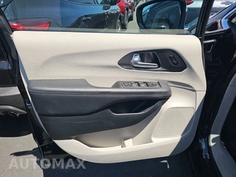 2024 Chrysler Pacifica Touring L 121.6" WB - miniatura 9