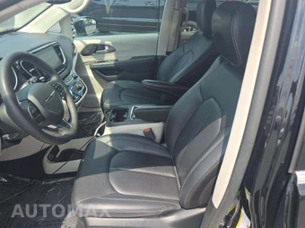 2024 Chrysler Pacifica Touring L 121.6" WB - miniatura 3