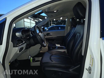 2024 Chrysler Pacifica Touring L 121.6" WB - miniatura 13