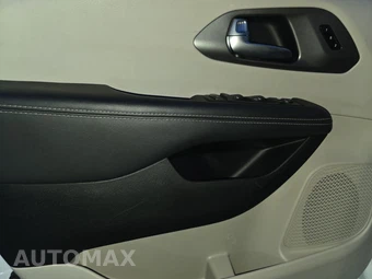 2024 Chrysler Pacifica Touring L 121.6" WB - miniatura 15