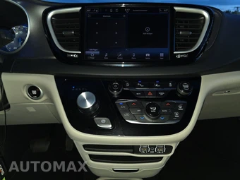 2024 Chrysler Pacifica Touring L 121.6" WB - miniatura 17