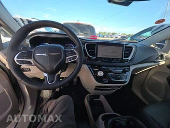 2024 Chrysler Pacifica Touring L 121.6" WB - miniatura 17