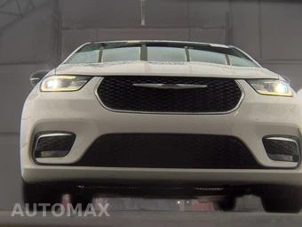 2024 Chrysler Pacifica Touring L 121.6" WB - miniatura 3