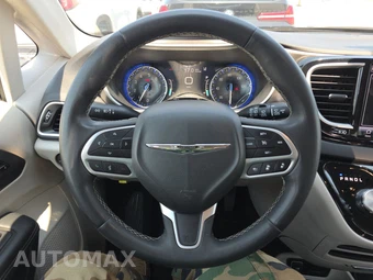 2024 Chrysler Pacifica Touring L 121.6" WB - miniatura 16