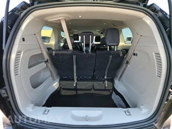 2024 Chrysler Pacifica Touring L 121.6" WB - miniatura 24