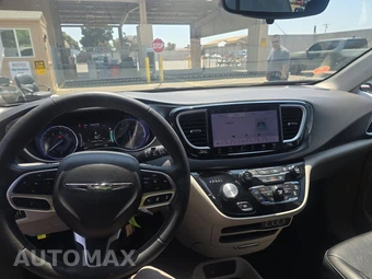 2024 Chrysler Pacifica Touring L 121.6" WB - miniatura 11