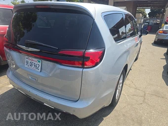 2024 Chrysler Pacifica Touring L 121.6" WB - miniatura 4