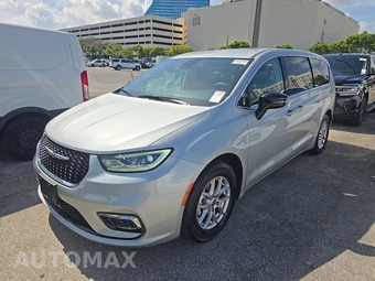 2024 Chrysler Pacifica Touring L 121.6" WB