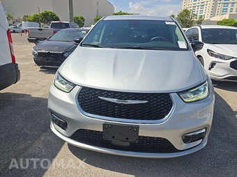 2024 Chrysler Pacifica Touring L 121.6" WB - miniatura 2