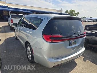2024 Chrysler Pacifica Touring L 121.6" WB - miniatura 6