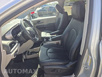 2024 Chrysler Pacifica Touring L 121.6" WB - miniatura 7