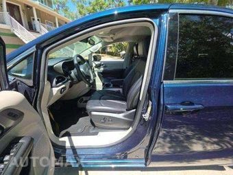 2024 Chrysler Pacifica Touring L 121.6" WB - miniatura 6