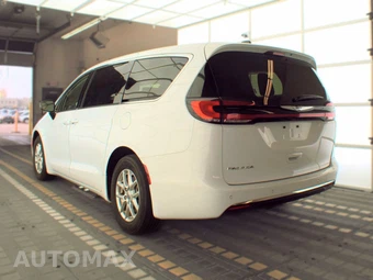 2024 Chrysler Pacifica Touring L 121.6" WB - miniatura 6