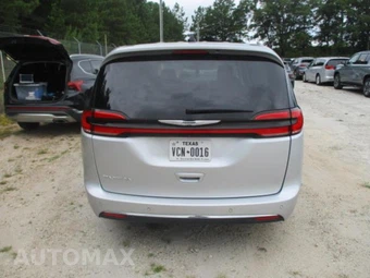2024 Chrysler Pacifica Touring L 121.6" WB - miniatura 12