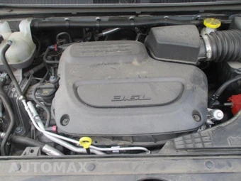 2024 Chrysler Pacifica Touring L 121.6" WB - miniatura 16