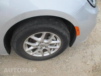 2024 Chrysler Pacifica Touring L 121.6" WB - miniatura 24