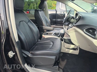 2024 Chrysler Pacifica Touring L 121.6" WB - miniatura 8
