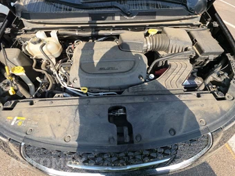 2024 Chrysler Pacifica Touring L 121.6" WB - miniatura 16