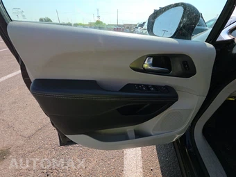 2024 Chrysler Pacifica Touring L 121.6" WB - miniatura 9