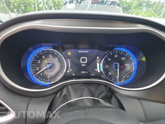 2024 Chrysler Pacifica Touring L 121.6" WB - miniatura 12