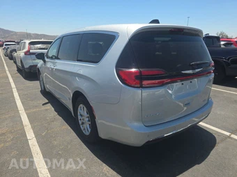2024 Chrysler Pacifica Touring L 121.6" WB - miniatura 6