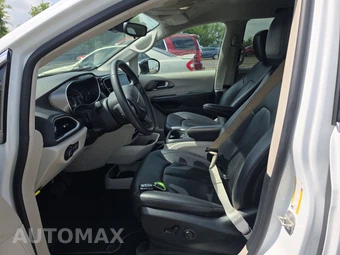 2024 Chrysler Pacifica Touring L 121.6" WB - miniatura 7
