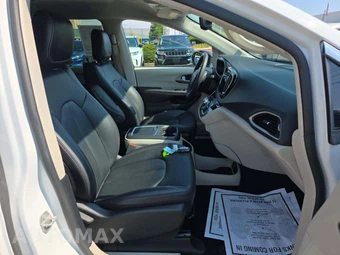 2024 Chrysler Pacifica Touring L 121.6" WB - miniatura 19