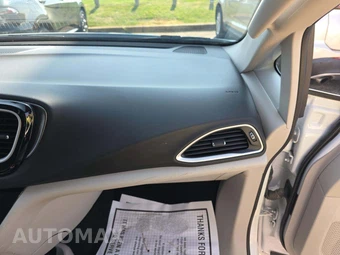 2024 Chrysler Pacifica Touring L 121.6" WB - miniatura 20