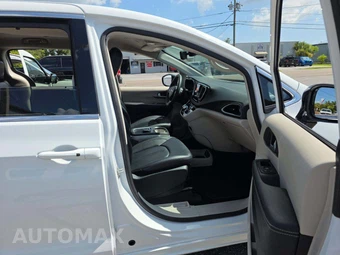 2024 Chrysler Pacifica Touring L 121.6" WB - miniatura 19