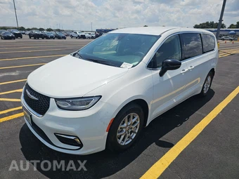 2024 Chrysler Pacifica Touring L 121.6" WB