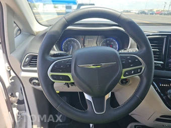 2024 Chrysler Pacifica Touring L 121.6" WB - miniatura 10