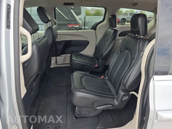 2024 Chrysler Pacifica Touring L 121.6" WB - miniatura 13
