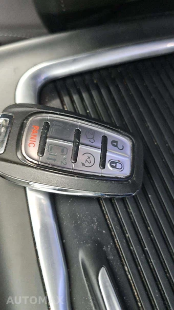 2024 Chrysler Pacifica Touring L 121.6" WB - miniatura 19