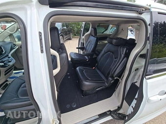 2024 Chrysler Pacifica Touring L 121.6" WB - miniatura 13